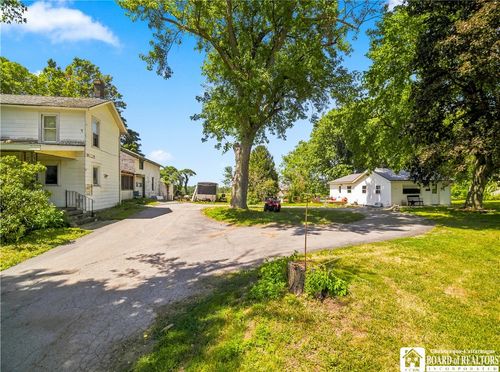 7474 & 7472 E Main Road, Westfield, NY, 14787 | Card Image
