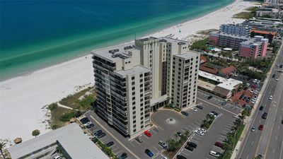 207 - 3820 Gulf Boulevard, Condo with 2 bedrooms, 2 bathrooms and null parking in St Pete Beach FL | Image 1