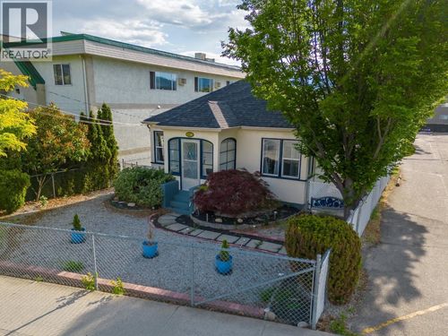 857 Main St, Penticton, BC, V2A5E3 | Card Image