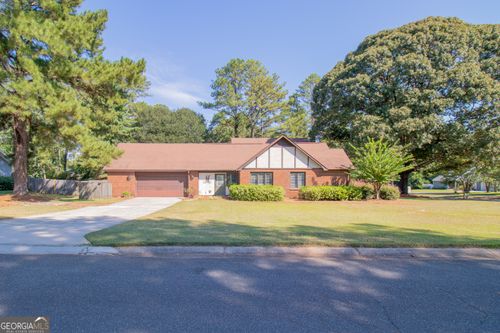 201 Beaver Run Dr, Warner Robins, GA, 31088-6050 | Card Image