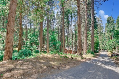590 Electra Dr, Crestline, CA, 92325-9568 | Card Image