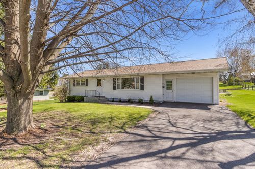 105 E Pine St, Dodgeville, WI, 53533-1160 | Card Image