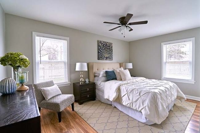 9301 Raymond Ave, House other with 2 bedrooms, 1 bathrooms and 2 parking in Oak Lawn IL | Image 13