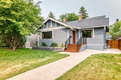 226 Superior Ave Sw, Calgary, AB, T3C2H9 | Card Image