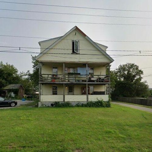 51 State Ave, Tiverton, RI, 02878-5106 | Card Image