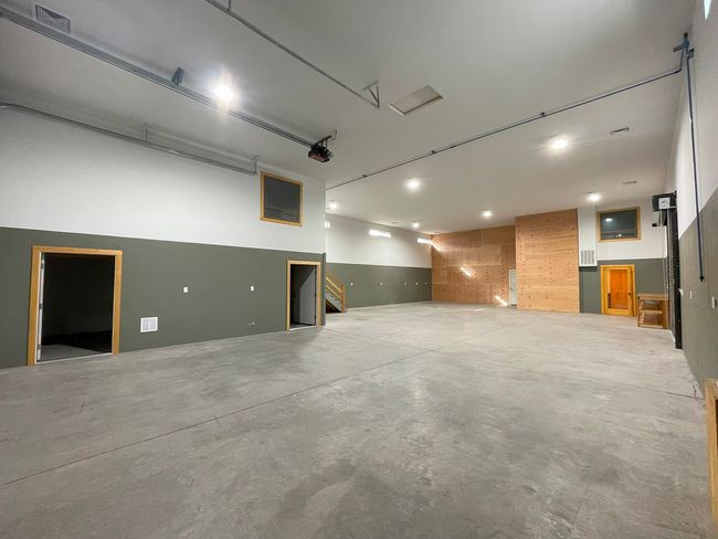 North Shop Main Floor | Image 27