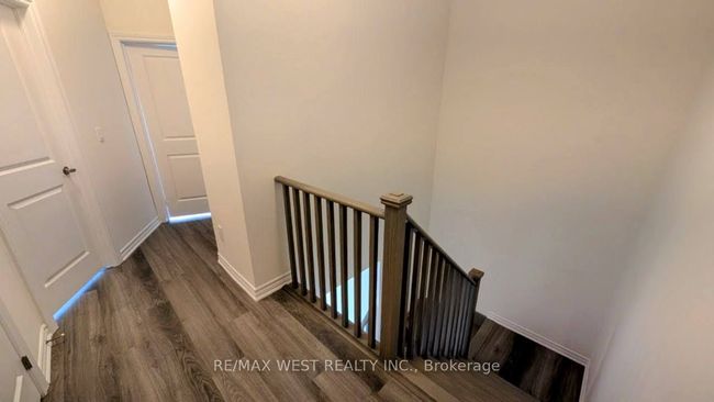 11 Paradox St, House attached with 3 bedrooms, 4 bathrooms and 1 parking in Woodbridge ON | Image 13