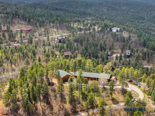 313 Oak Ridge Rd, Spearfish, SD, 57783-8660 | Card Image