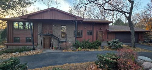 2421 Lee Ave N, Golden Valley, MN, 55422-3640 | Card Image