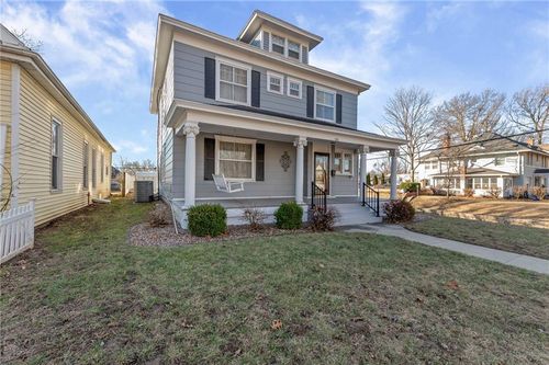 1701 Main St, Lexington, MO, 64067-1711 | Card Image