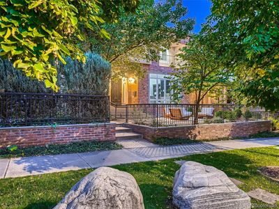 338 Saint Paul St, Townhouse with 4 bedrooms, 1 bathrooms and null parking in Denver CO | Image 2