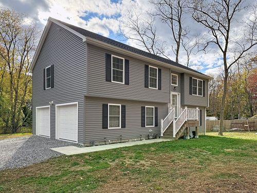 123A Whalehead Rd, Gales Ferry, CT, 06335 | Card Image