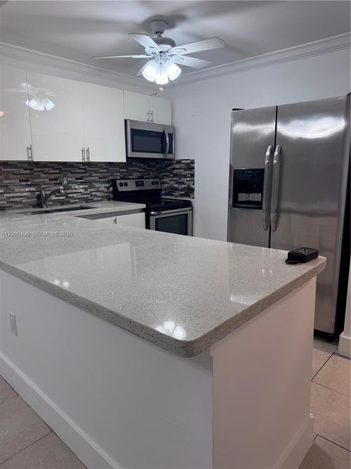 210-16751 Ne 9th Ave, North Miami Beach, FL, 33162-2531 | Card Image