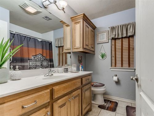 1127 Woodbrook Dr, Purcell, OK, 73080-2129 | Card Image