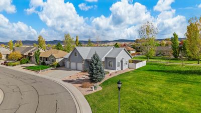 3250 Wheat Grass, House other with 3 bedrooms, 3 bathrooms and null parking in Montrose CO | Image 2