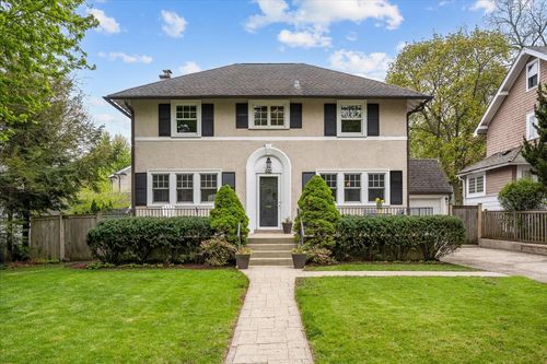 642 Ash St, Winnetka, IL, 60093-2606 | Card Image