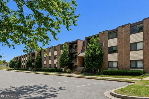 303-10725 West Dr, FAIRFAX, VA, 22030-4282 | Card Image