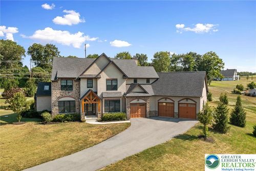 2865 Valley Rd, Orefield, PA, 18069-2277 | Card Image