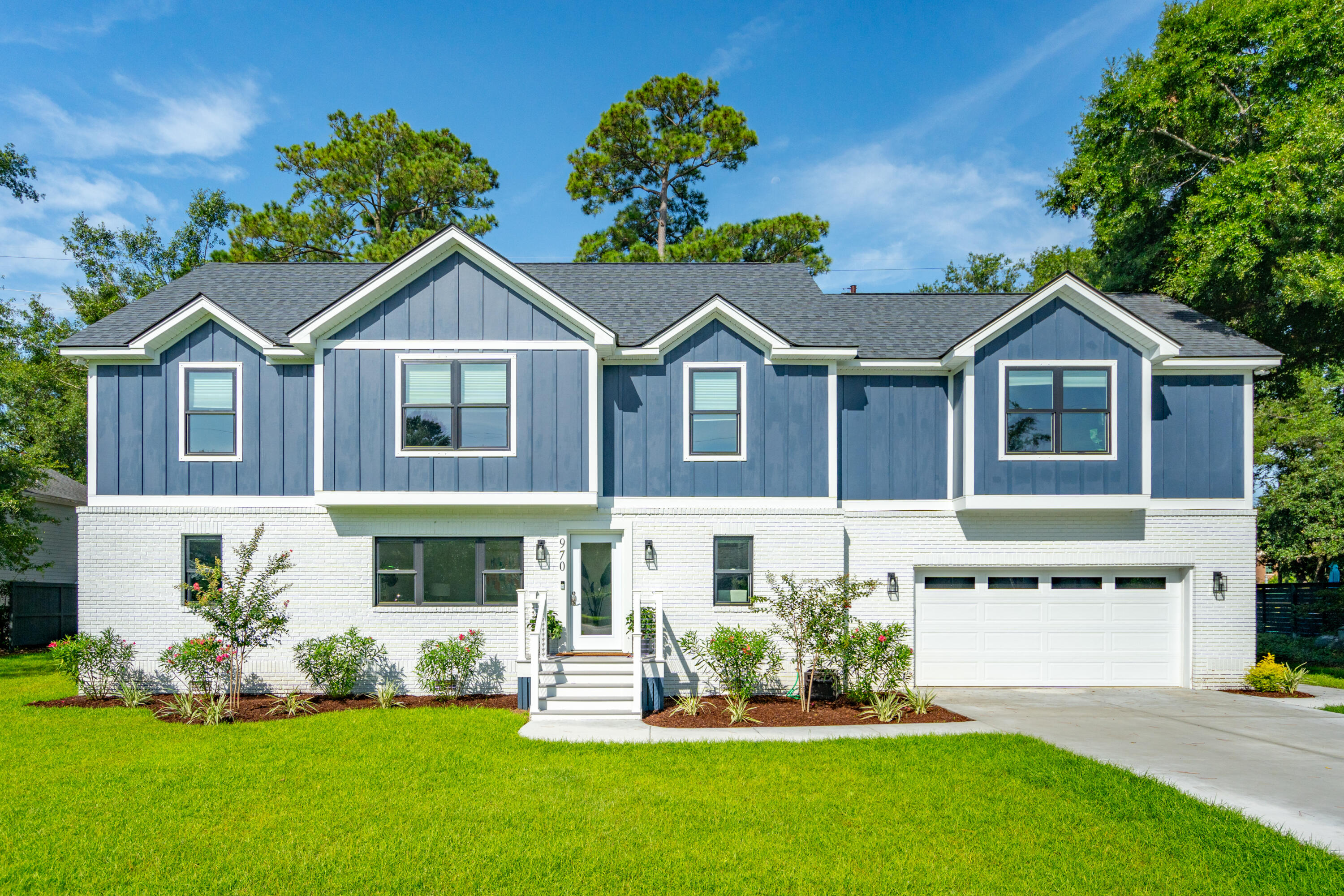 Lansing Dr, Mount Pleasant, SC 29464