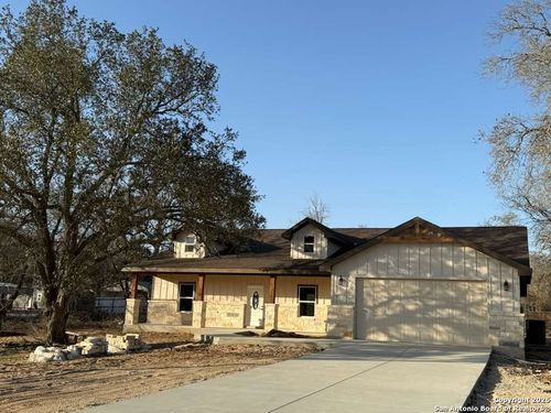 48 Grey Fox, Poteet, TX, 78065-3986 | Card Image