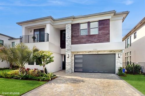8350 Royal County Down Rd, Boca Raton, FL, 33434-5877 | Card Image
