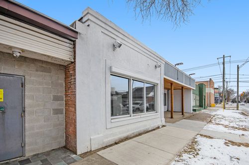 16146 Meyers Rd, Detroit, MI, 48235-4107 | Card Image