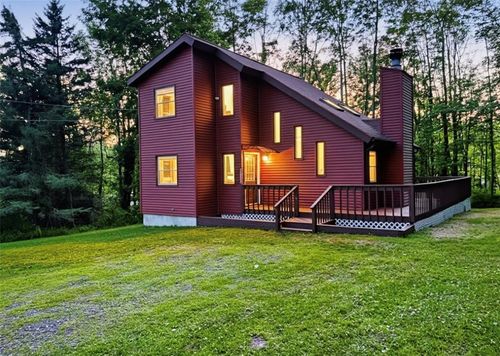 11 Meadowview Dr, LAKE ARIEL, PA, 18436 | Card Image