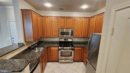 apt-371-12000 Market St, RESTON, VA, 20190-6202 | Card Image