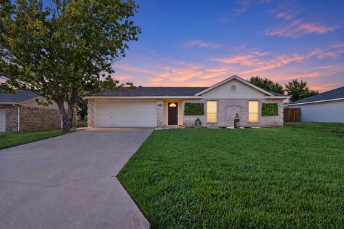 3904 Country Meadows Rd, Granbury, TX, 76049-8007 | Card Image