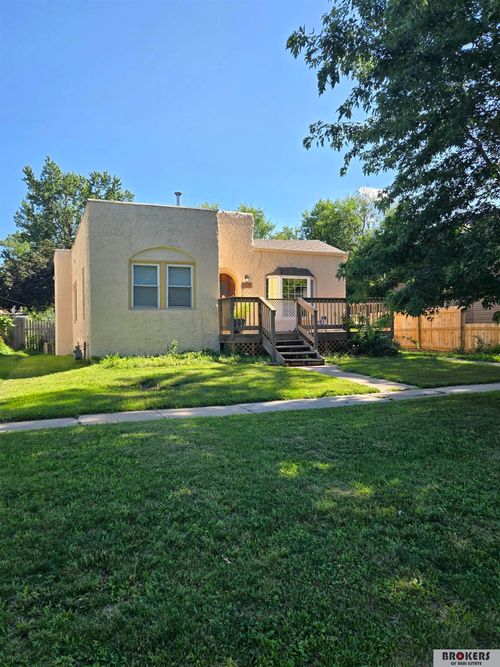 2233 D St, Lincoln, NE, 68502-1756 | Card Image