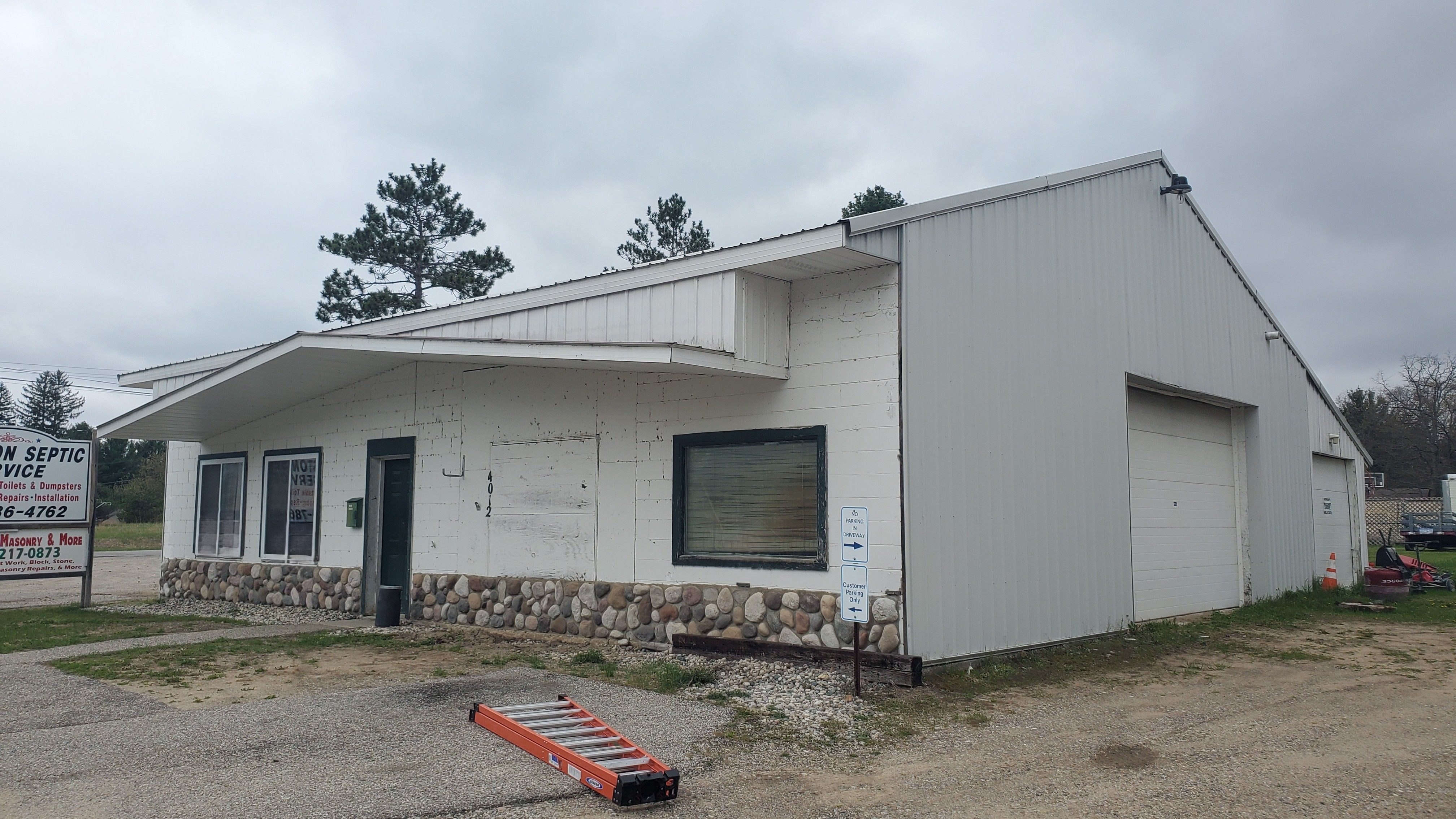Salling Ave, Lewiston, MI 49756