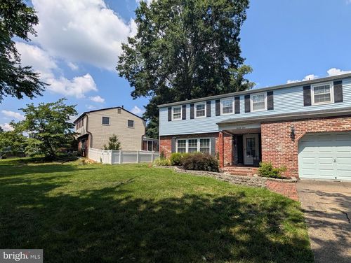 24 Monroe Dr, LAUREL SPRINGS, NJ, 08021-2753 | Card Image