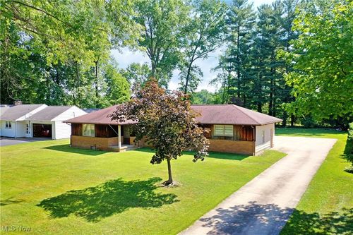3984 Southwood Dr Se, Warren, OH, 44484-2654 | Card Image