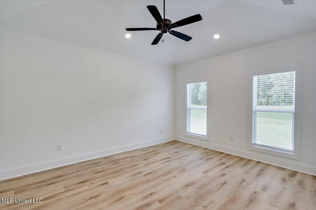 22-1015 Mullican Rd | Image 22