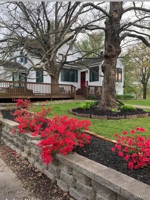 2 Schonoff Ln, Cape Girardeau, MO, 63703-5022 | Card Image