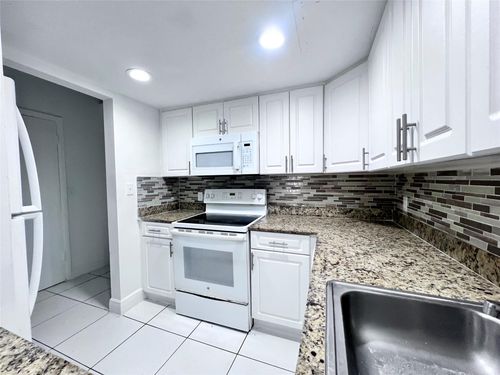 500-205-2580 Nw 56th Ave, Lauderhill, FL, 33313 | Card Image