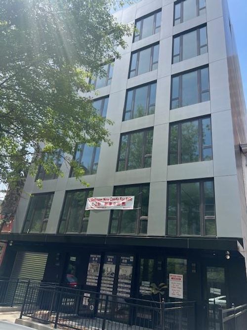 4d-108 72nd Ave, Forest Hills, NY, 11375-5349 | Card Image