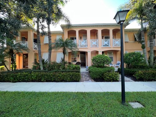 2913 E Community Dr, Jupiter, FL, 33458-8216 | Card Image