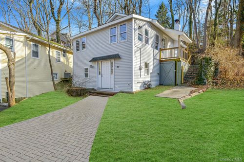 34 Glenna Little Trl, Huntington, NY, 11743-6726 | Card Image