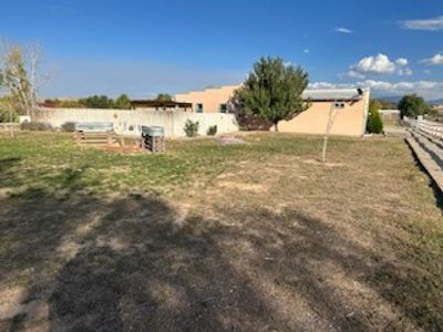 7 Calle Vacio, House other with 3 bedrooms, 2 bathrooms and 6 parking in Espanola NM | Image 3