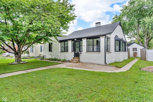 2115 Caldwell Pl, Columbus, IN, 47201-4438 | Card Image
