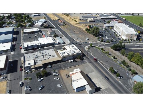 160-115 W Hermiston Ave, Hermiston, OR, 97838-1746 | Card Image