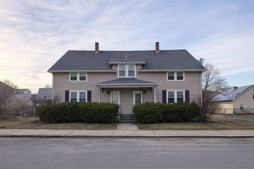 47-45-47 School Park, Northbridge, MA, 01588 | Card Image