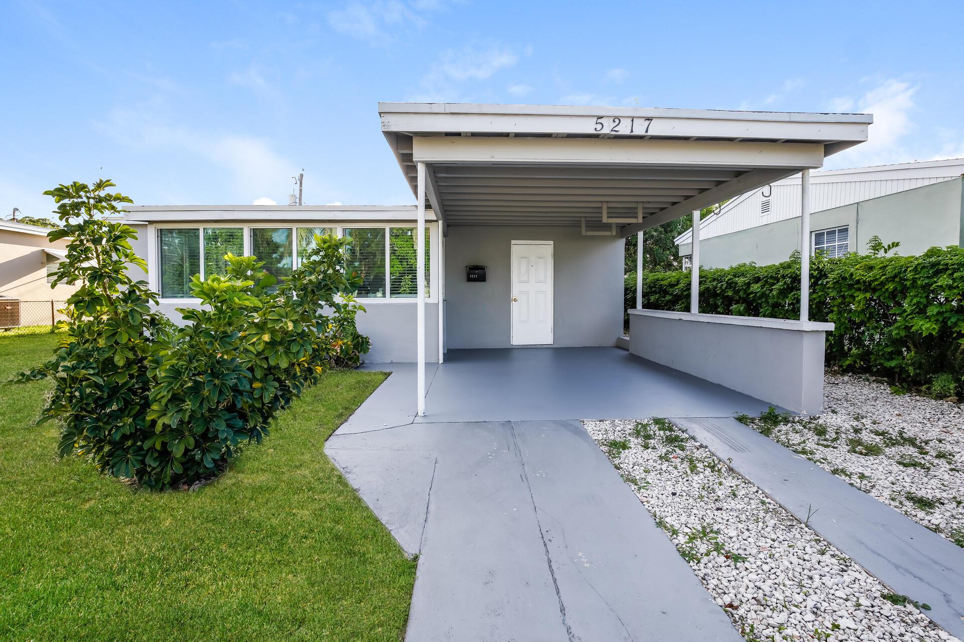 4th Ter, Fort Lauderdale, FL 33334