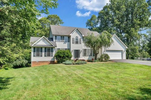 960 Orchard Lake Dr, Daleville, VA, 24083-3661 | Card Image