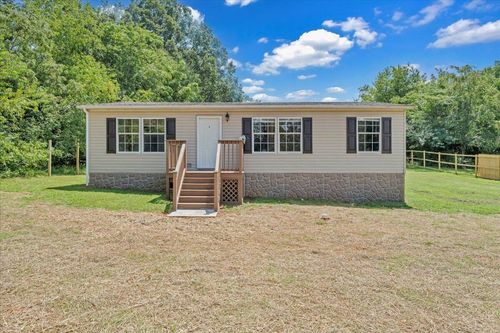 6638 Stewartsville Rd, Moneta, VA, 24121-5547 | Card Image
