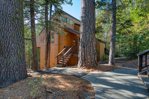 40744 Oakwoods Ln, Shaver Lake, CA, 93664-9695 | Card Image