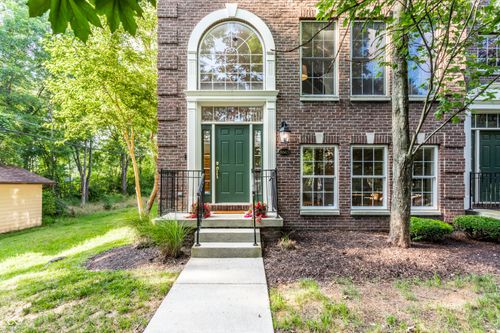 8665 Meridian Square Dr, Indianapolis, IN, 46240-2285 | Card Image