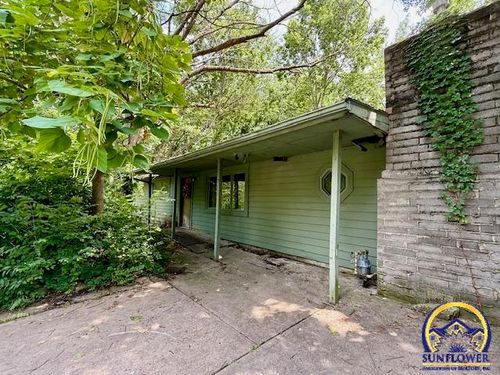 715 Forrest Ave, Lawrence, KS, 66044-3735 | Card Image