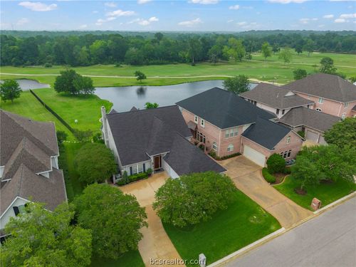 4754 Stonebriar Cir, College Station, TX, 77845-8987 | Card Image